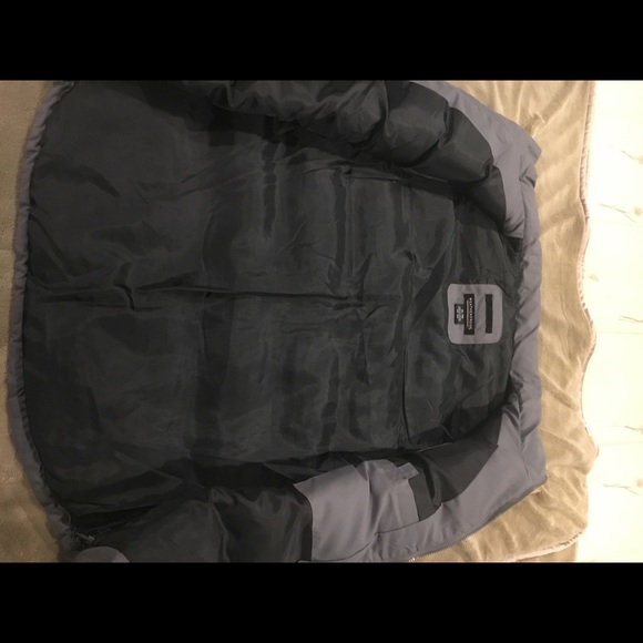 Down style puffer vest Men’s XL - Picture 2 of 3